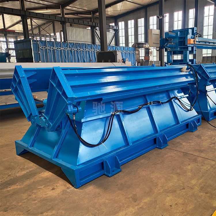 Mud storage hopper of filter press